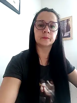 Snapshot of Alanna_11 chatting on February 18, 2025, 1:11 pm Alanna 11 online show from February 18, 2025, 1:11 pm
