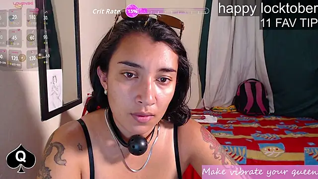 Snapshot of Robin_H00t chatting on October 7, 2025, 2:01 am Robin H00t online show from October 7, 2025, 2:01 am