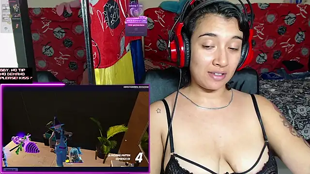 Snapshot of Robin_H00t chatting on March 22, 2025, 1:00 am Robin H00t online show from March 22, 2025, 1:00 am