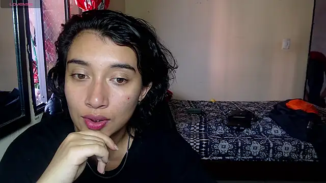 Snapshot of Robin_H00t chatting on March 3, 2025, 8:11 pm Robin H00t online show from March 3, 2025, 8:11 pm