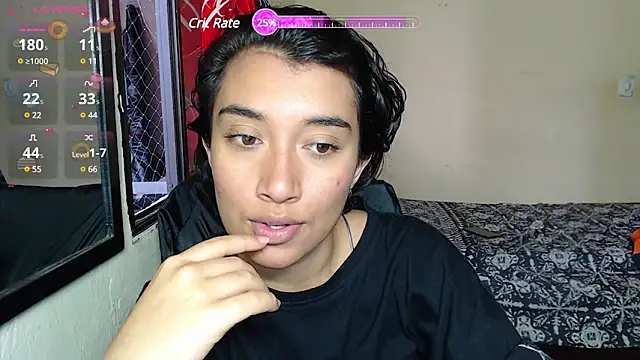 Snapshot of Robin_H00t chatting on February 28, 2025, 9:44 pm Robin H00t online show from February 28, 2025, 9:44 pm
