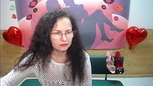 Snapshot of Miroslava_Happi chatting on October 13, 2025, 5:31 am Miroslava Happi online show from October 13, 2025, 5:31 am