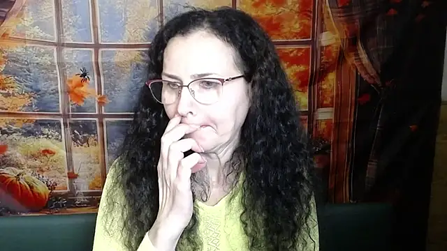 Snapshot of Miroslava_Happi chatting on December 4, 2025, 6:34 am Miroslava Happi online show from December 4, 2025, 6:34 am