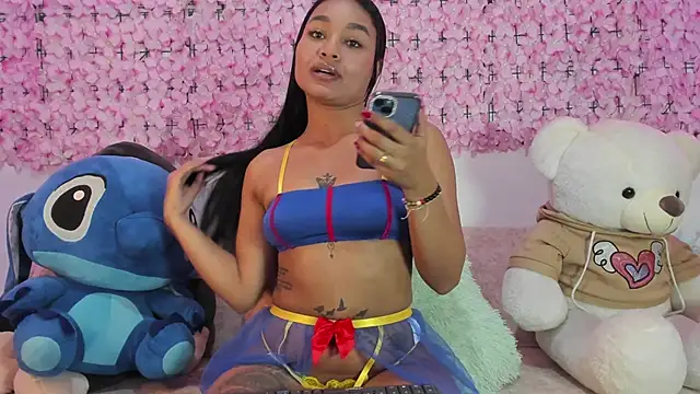 Snapshot of Lynda_Bonnie chatting on November 24, 2025, 7:14 pm Lynda Bonnie online show from November 24, 2025, 7:14 pm