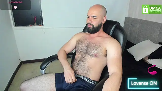 Luke Diaz7 online show from November 5, 2025, 11:19 pm