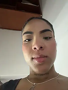 Maryybellax online show from April 8, 2026, 11:06 pm