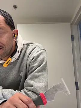 Snapshot of SIXKING7410 chatting on February 28, 2026, 5:01 pm SIXKING7410 online show from February 28, 2026, 5:01 pm