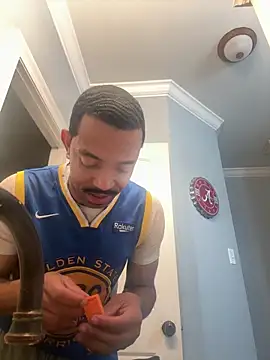 Snapshot of SIXKING7410 chatting on February 26, 2026, 5:29 am SIXKING7410 online show from February 26, 2026, 5:29 am