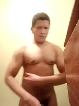 Snapshot of machoactivo1 chatting on February 11, 2025, 8:05 am machoactivo1 online show from February 11, 2025, 8:05 am