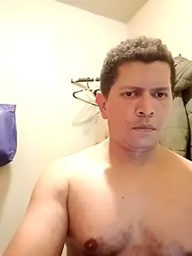 Snapshot of machoactivo1 chatting on February 8, 2025, 4:35 pm machoactivo1 online show from February 8, 2025, 4:35 pm