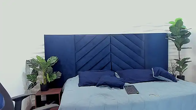 Snapshot of Georgina_Palacios_ chatting on February 20, 2025, 10:05 am Georgina Palacios online show from February 20, 2025, 10:05 am
