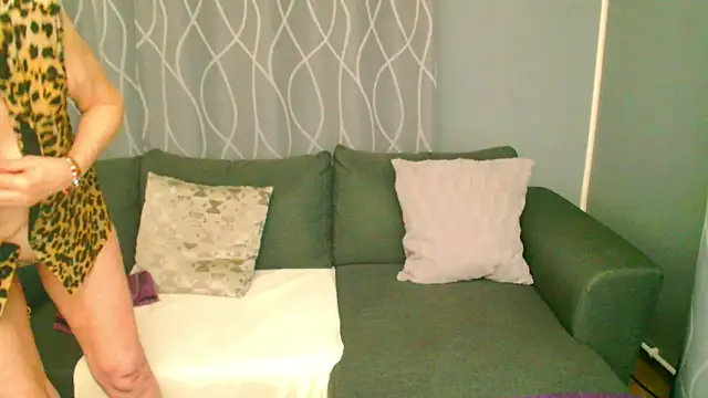 adeleadison online show from November 15, 2025, 4:49 am