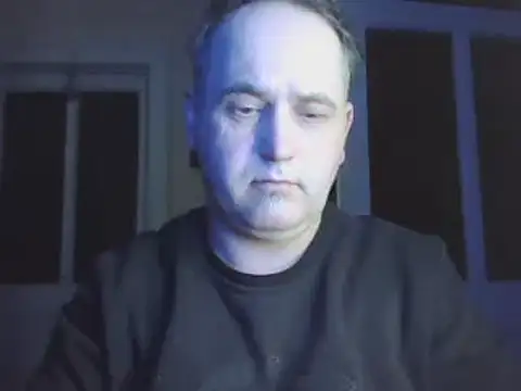 Szolga10 online show from March 10, 2025, 5:07 pm