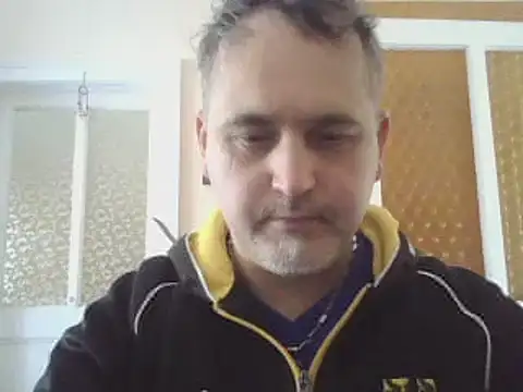 Szolga10 online show from March 18, 2025, 1:12 pm