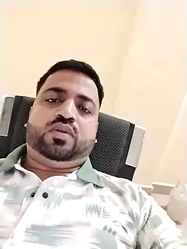 Vij717 online show from October 5, 2025, 11:50 pm