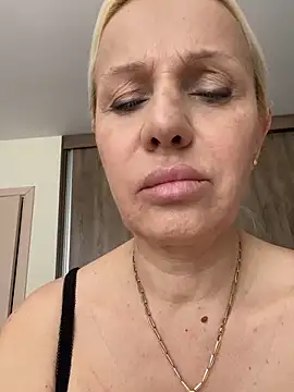 Snapshot of DeboraXporn chatting on May 10, 2026, 6:28 am DeboraXporn online show from May 10, 2026, 6:28 am
