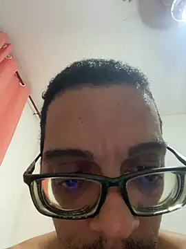 Snapshot of Diegodelicia chatting on June 2, 2026, 10:54 pm Diegodelicia online show from June 2, 2026, 10:54 pm