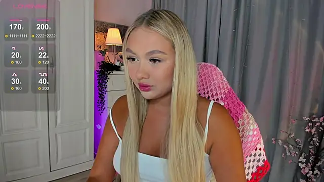 Snapshot of _Loneve__ chatting on September 12, 2025, 3:45 pm Loneve online show from September 12, 2025, 3:45 pm