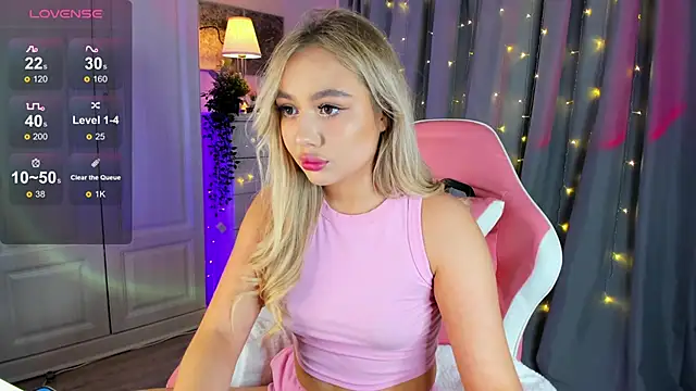 Snapshot of _Loneve__ chatting on March 6, 2025, 5:11 pm Loneve online show from March 6, 2025, 5:11 pm