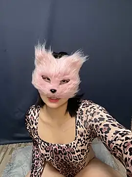 Snapshot of Kor_Cat chatting on February 26, 2025, 2:59 pm Kor Cat online show from February 26, 2025, 2:59 pm