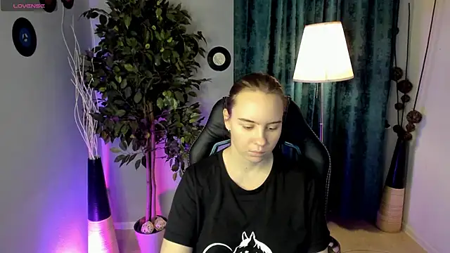 Lika 0ne online show from February 14, 2026, 12:05 pm