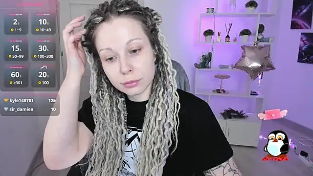 HoneySallyMoore online show from January 24, 2025, 11:45 pm