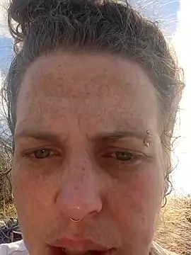 favoritestepsis online show from November 18, 2025, 8:12 pm