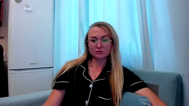 Snapshot of your_Goddess_Eva chatting on September 20, 2025, 12:21 pm your Goddess Eva online show from September 20, 2025, 12:21 pm