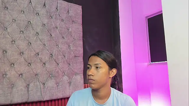 Snapshot of AntoniSantoss chatting on February 20, 2026, 8:22 pm AntoniSantoss online show from February 20, 2026, 8:22 pm