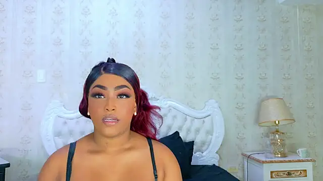 TianahGlow online show from October 27, 2025, 8:43 pm