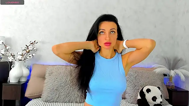 Snapshot of Tina_Mart chatting on September 11, 2025, 10:48 am Tina Mart online show from September 11, 2025, 10:48 am