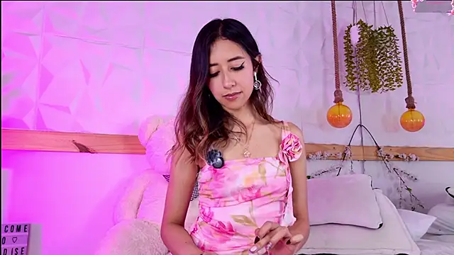 Snapshot of Sopphiaa_Payton chatting on May 20, 2026, 12:57 pm Sopphiaa Payton online show from May 20, 2026, 12:57 pm