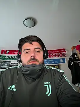 Sex-10-10 online show from November 7, 2025, 10:20 am