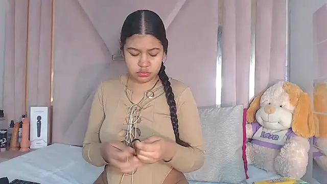 Snapshot of EvansDarling chatting on December 3, 2025, 11:53 am EvansDarling online show from December 3, 2025, 11:53 am