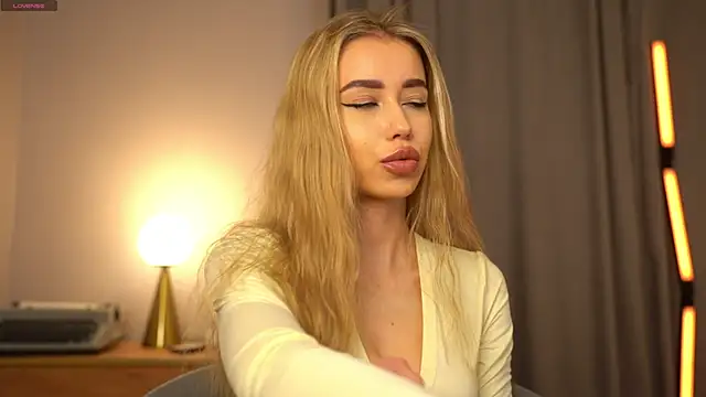  Spring Day  online show from March 22, 2026, 8:16 am