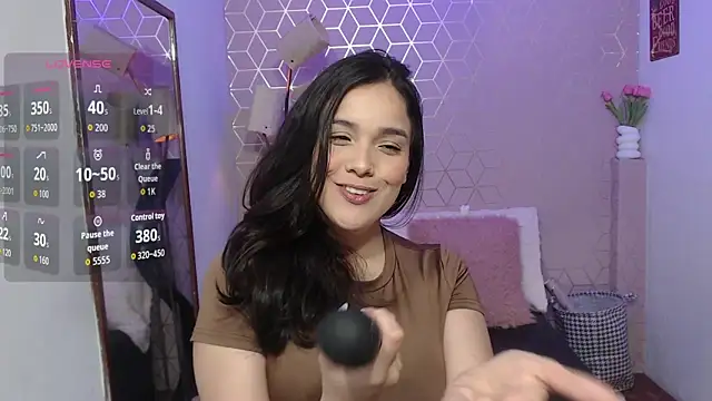 Snapshot of Lana_Pearce chatting on October 14, 2025, 9:04 pm Lana Pearce online show from October 14, 2025, 9:04 pm