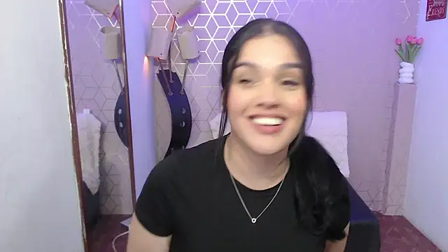 Snapshot of Lana_Pearce chatting on November 18, 2025, 10:24 pm Lana Pearce online show from November 18, 2025, 10:24 pm