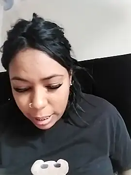 Snapshot of emma_purple_ chatting on November 24, 2025, 7:36 pm emma purple online show from November 24, 2025, 7:36 pm