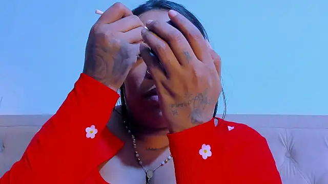 Snapshot of emma_purple_ chatting on March 17, 2025, 6:32 pm emma purple online show from March 17, 2025, 6:32 pm