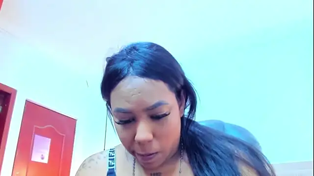 Snapshot of emma_purple_ chatting on September 8, 2025, 5:34 pm emma purple online show from September 8, 2025, 5:34 pm