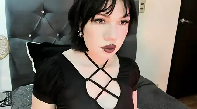 Snapshot of Gothel_4 chatting on February 24, 2025, 8:25 pm Gothel 4 online show from February 24, 2025, 8:25 pm