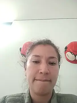 Cielo carpentier69 online show from May 28, 2026, 3:29 pm