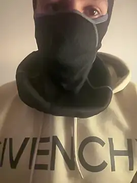 yaxxx03 online show from February 15, 2025, 7:39 pm