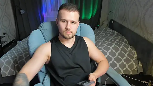 Snapshot of Vladik_b chatting on March 2, 2025, 8:14 pm Vladik b online show from March 2, 2025, 8:14 pm