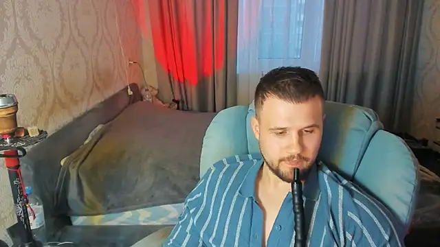 Snapshot of Vladik_b chatting on May 15, 2026, 5:55 pm Vladik b online show from May 15, 2026, 5:55 pm