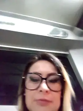 Snapshot of CandieGilson__ chatting on November 21, 2025, 10:47 am CandieGilson online show from November 21, 2025, 10:47 am