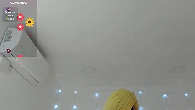 Snapshot of CandieGilson__ chatting on March 13, 2025, 12:02 pm CandieGilson online show from March 13, 2025, 12:02 pm