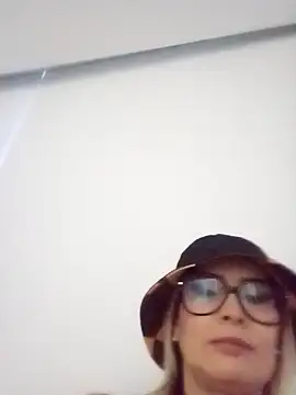 Snapshot of CandieGilson__ chatting on November 8, 2025, 11:36 am CandieGilson online show from November 8, 2025, 11:36 am