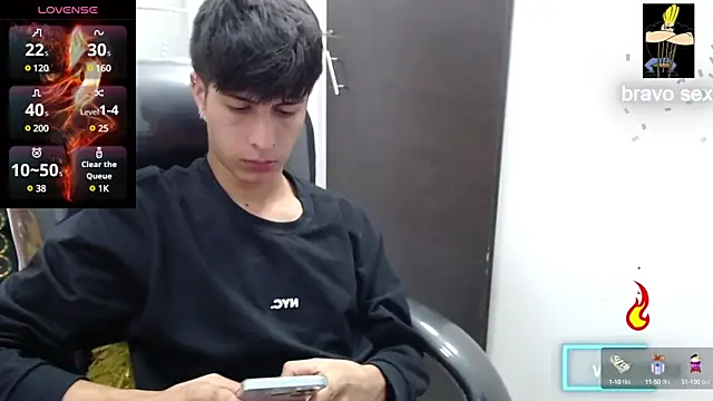 Estiv18  online show from March 17, 2025, 1:08 pm