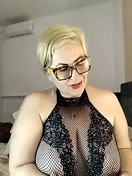 Pumabionda online show from November 6, 2025, 10:25 pm